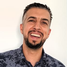 Nachhilfelehrer:in Nabil