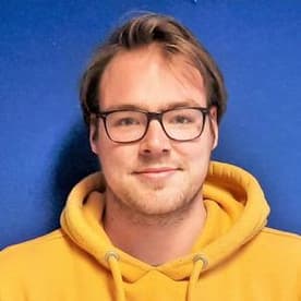 Nachhilfelehrer:in Ian